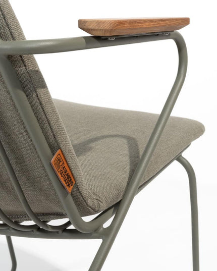 4 Seasons Outdoor Veneto Dining Olive + Montana Tischfass Teak -Basis mit Keramik -Terrazzo 240 cm