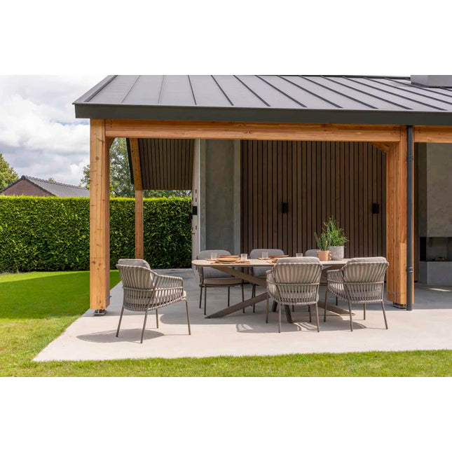 4 Seasons Outdoor Capalbio Essstuhl + Taste 4SO Prado Tisch mit Keramiktisch Top Barrel Terre 240 cm
