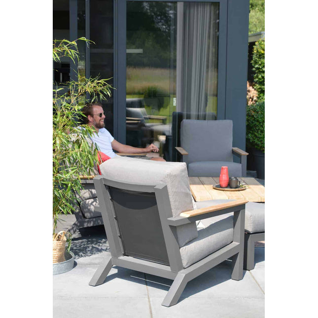 4 Seasons Outdoor Capitol Couchtisch Quadrat 90 x 90 x 35 cm. Teaktisch -Top