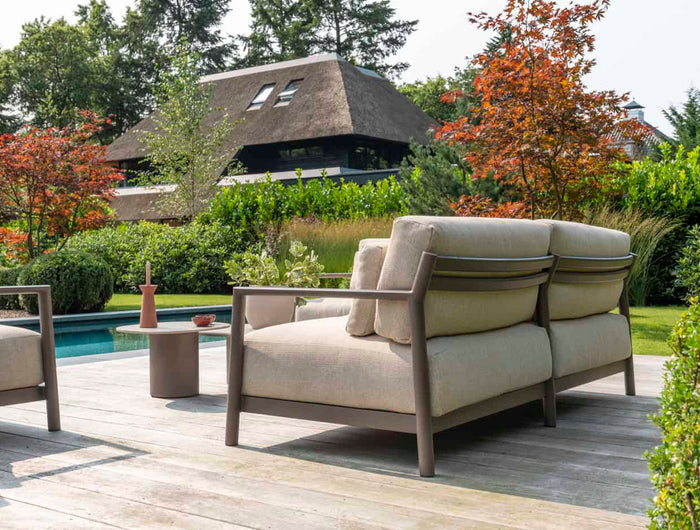 Stilvoller und komfortabler Faulenzen im Freien