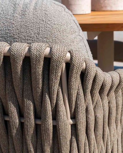 4 Seasons Outdoor Garden Set Comino Low Dining Chair + Taste 4SO Donato Low Esstisch Latte 160 cm Ø