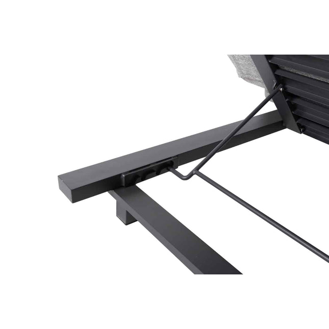 4 Seasons Outdoor Ferias Lounger