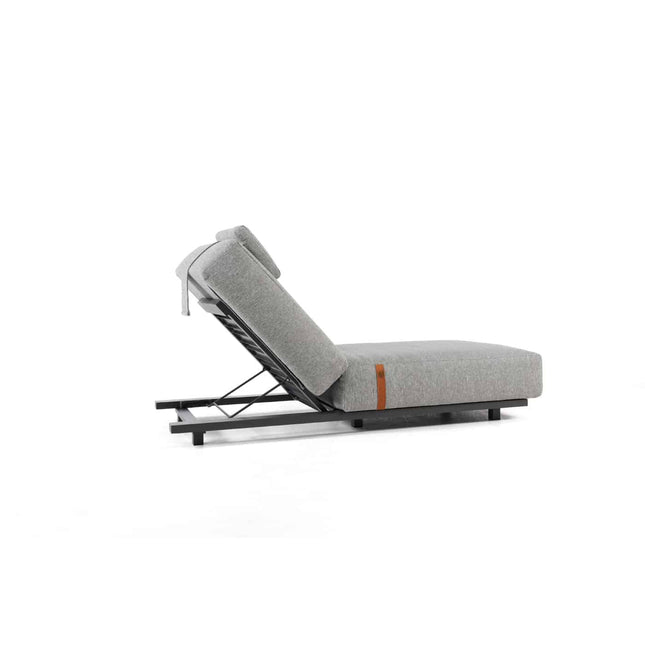 4 Seasons Outdoor Ferias Lounger