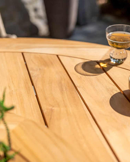 4 Seasons Outdoor Aprilla Dining Pure + Taste 4SO Prado Teak Tabelle 160 Ø CM