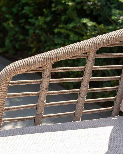 Taste 4SO Puglia Low Dining Chair + 4 Seasons Outdoor Nevada low dining Tisch barrel 250 cm latte