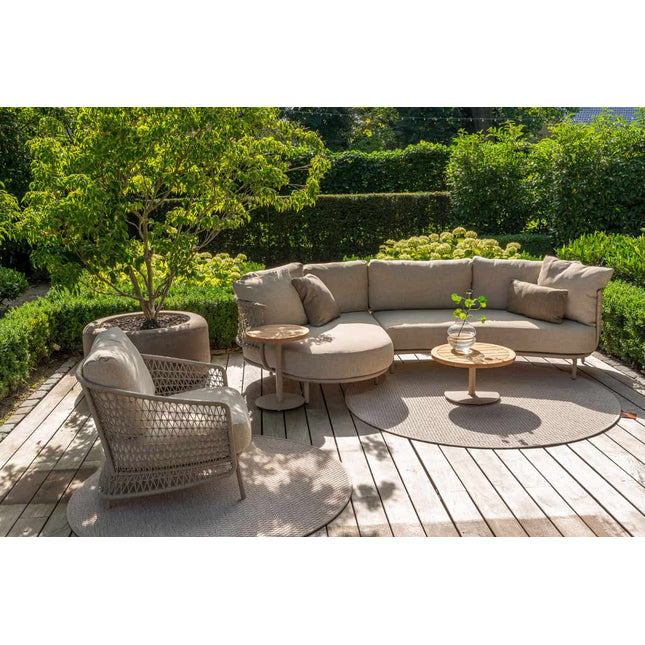 4 Seasons Outdoor Sardinia Chaise Lounge Bank + Puccini Lounge Chair + Volta Kaffeetische