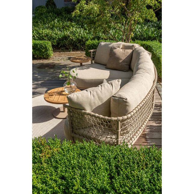4 Seasons Outdoor Sardinia Chaise Lounge Bank + Puccini Lounge Chair + Volta Kaffeetische