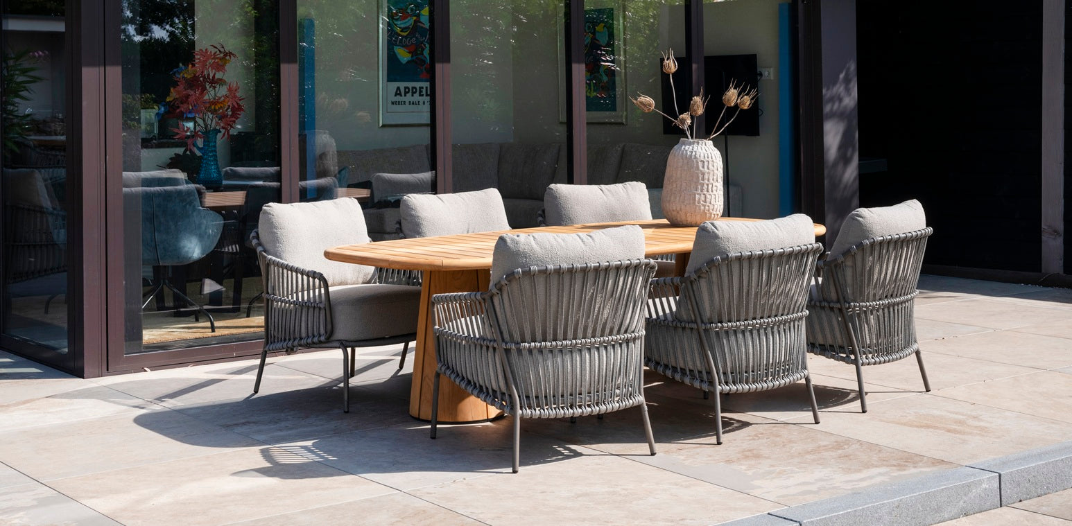 Low dining tuinset: wat is het en waarom iedereen er dol op is?