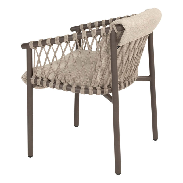 4 Seasons Outdoor Allora Essstuhl Terre + Taste 4SO Prado Tisch mit Keramik -Tisch -Top Barrel Terre 240 cm
