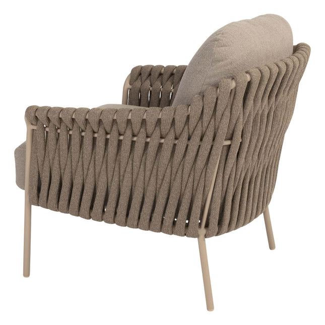 4 Seasons Outdoor Garden Set Comino Low Dining Chair + Taste 4SO Donato Low Esstisch Latte 160 cm Ø