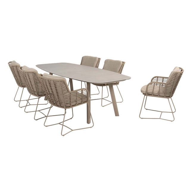 4 Seasons Outdoor Fabrice Essstuhl Latte + Taste 4SO Manolo Tisch Latte mit bedrucktem Keramiktisch Top 240 cm