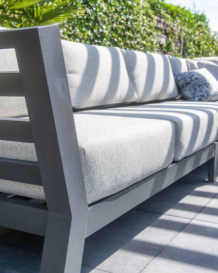 4 Seasons Outdoor Meteoro Lounge Set + Capitol Couchtabelle 90 x 90 cm