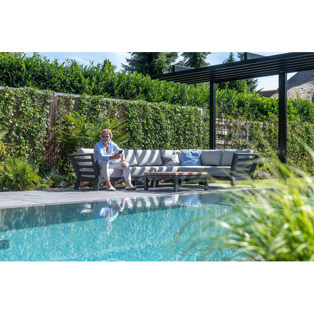 4 Seasons Outdoor Meteoro Lounge Set + Mitte + Kosmische Kaffeetische HPL