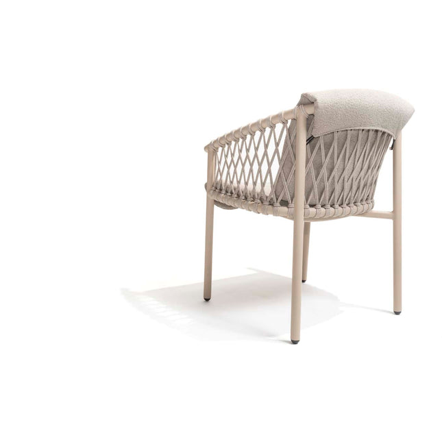 4 Seasons Outdoor Allora Essstuhl Latte + Taste 4SO Capri Tisch-Fass-Form-Teak 240 cm