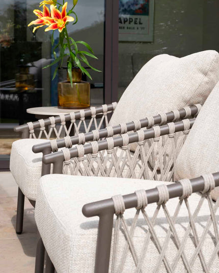 4 Jahreszeiten Outdoor Allora Bistro Lounge Set + Boaz Seitentabelle 45 Ø CM Terre