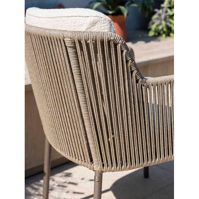 4 Seasons Outdoor Bernini Essstuhl + Taste 4SO Prado Teak Tabelle 160 Ø CM Terre Ondel