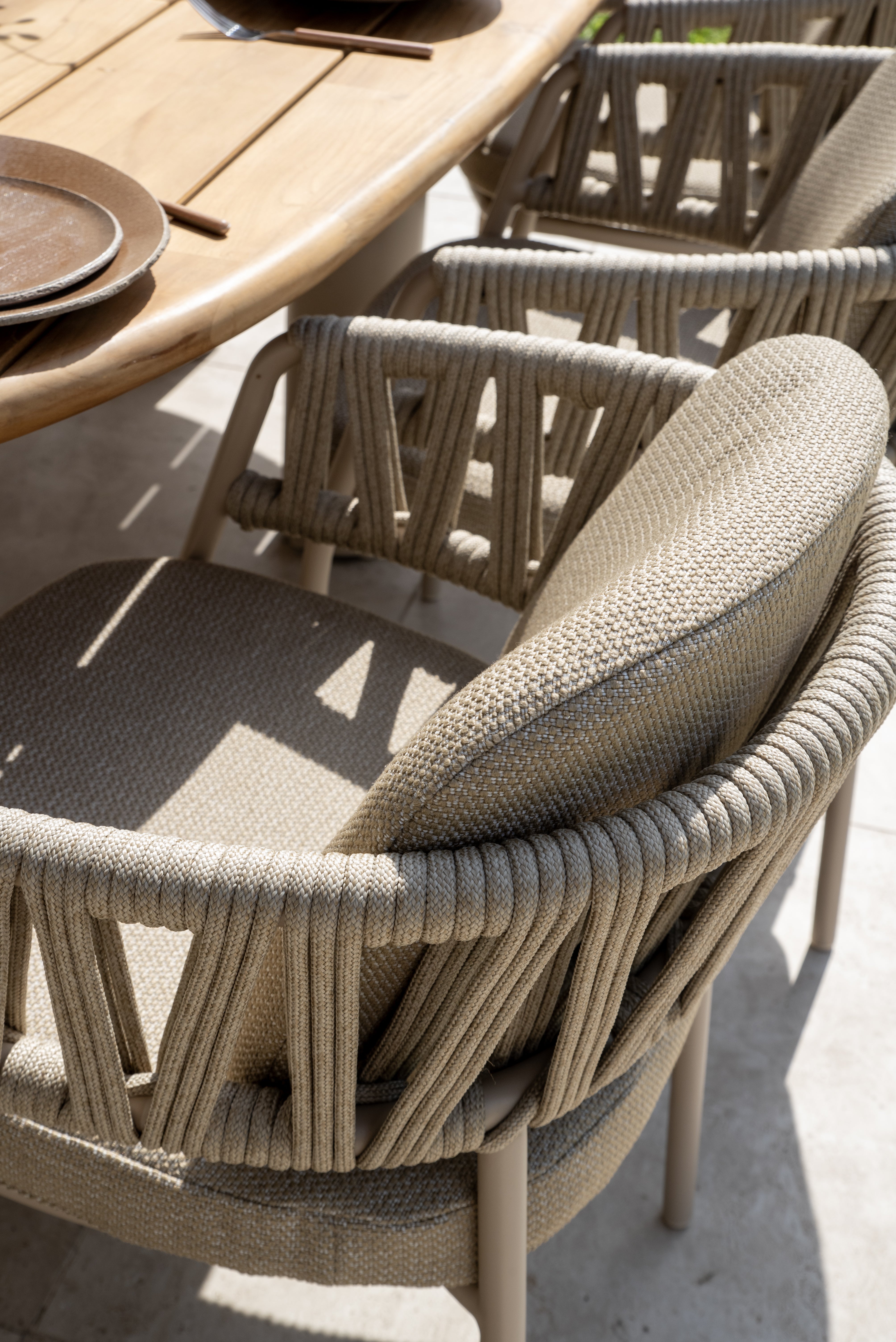 Taste 4SO Calma footstool latte with cushion - Detail view