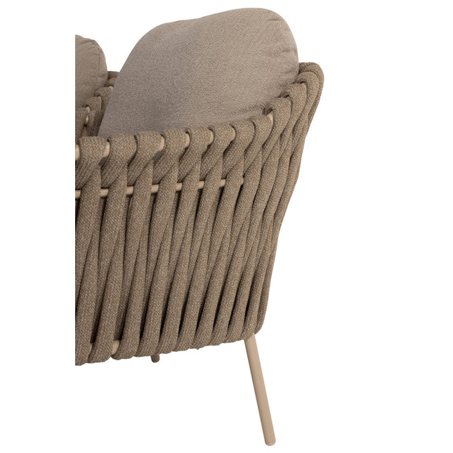 4 Seasons Outdoor Comino Lounge Sofa + Volta Seiten Tabelle 45 Ø cm Latte