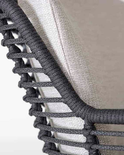 4 Seasons Outdoor Fabrice Essanthrazit + Taste 4SO Fiesta Bistro Tabelle 90 Ø CM