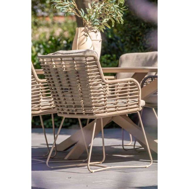 4 Seasons Outdoor Fabrice Essstuhl Latte + Taste 4SO Prado Teaktisch 130 Ø CM Teak -Teakbasis