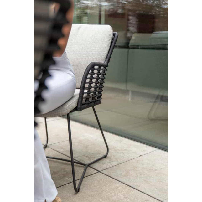 4 Seasons Outdoor Fabrice Dining Anthrazit + Taste 4SO Prado Teaktisch Ellips 240 cm