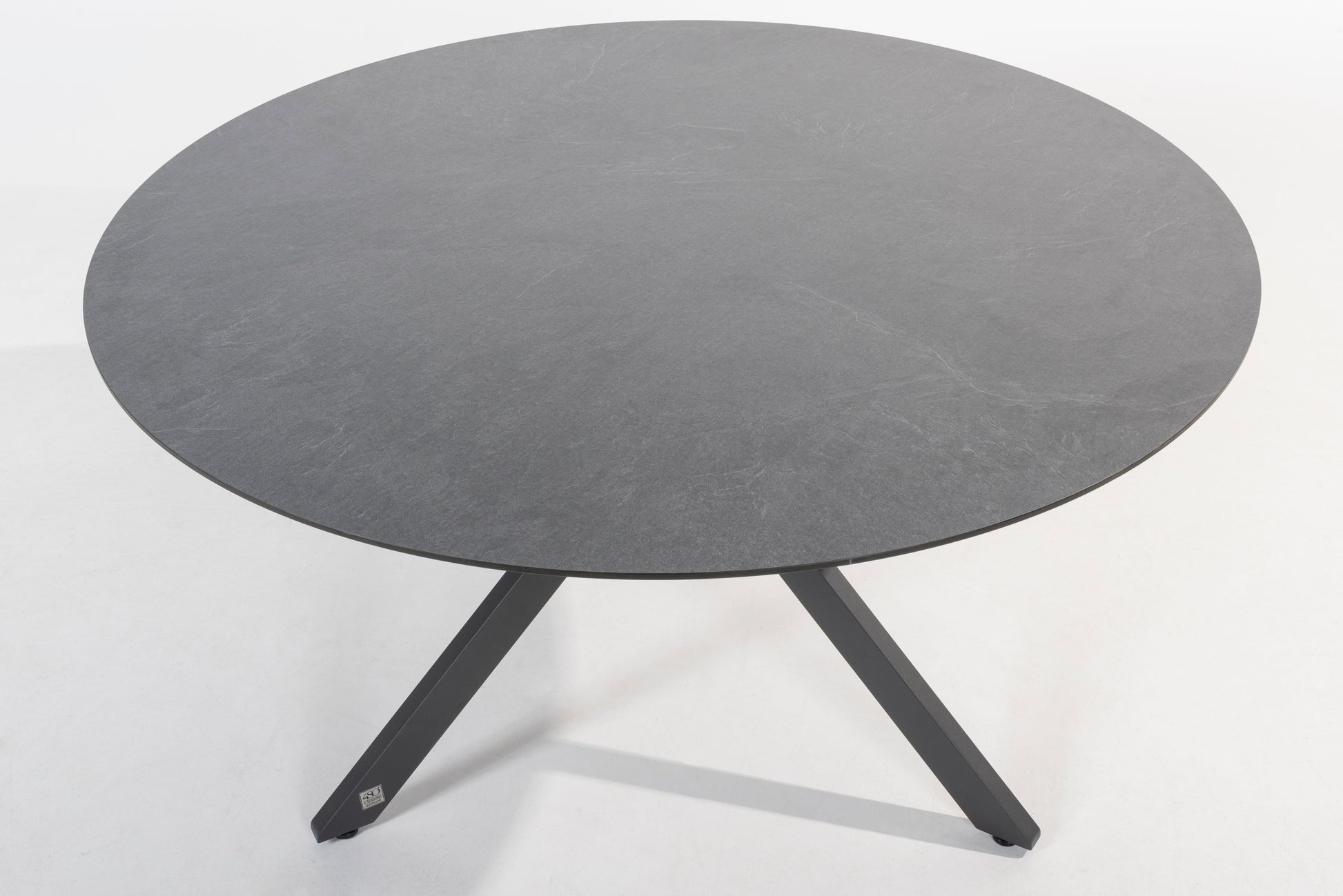 4 Seasons Outdoor Locarno dining table 160cm HPL slate anthracite top with Lazy  - Detail view
