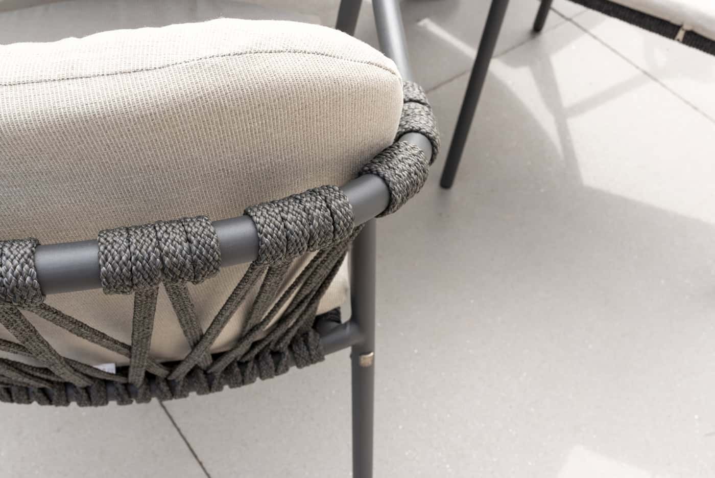 4SO Manitoba dining set anthracite (6 st.) met Manolo tafel 240x103cm