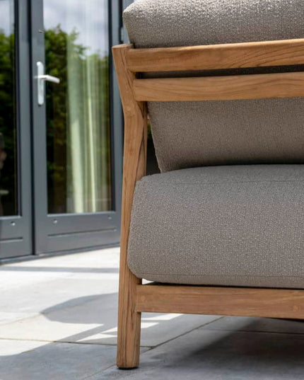 4 Seasons Outdoor Marie Chaise Lounge Bank + Finn Couchtisch Keramik 63 Ø CM