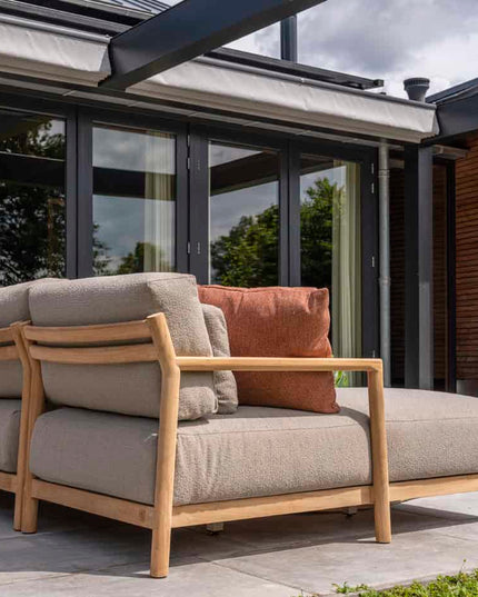 4 Seasons Outdoor Marie Chaise Lounge Bank + Finn Couchtisch Keramik 63 Ø CM