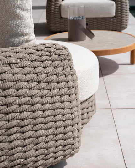 4 Seasons Outdoor Maxime Lounge Set + Finn -Kaffeetische Keramik