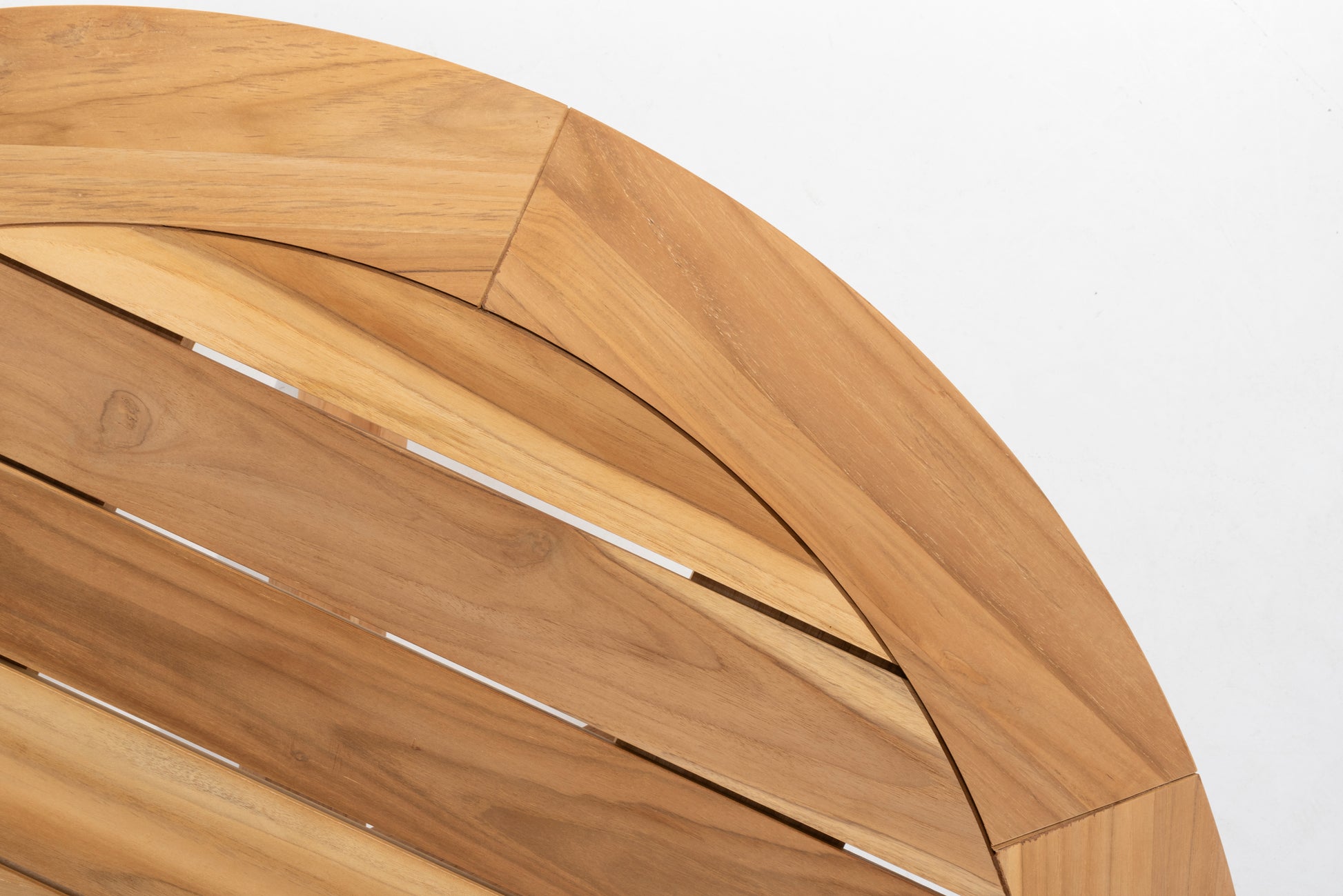 Taste 4SO Prado dining table natural teak 130cm round - Detail view