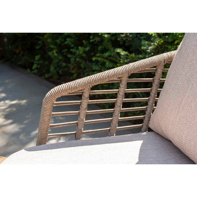 Taste 4SO Puglia Low Dining Chair + 4 Seasons Outdoor Nevada low dining Tisch barrel 250 cm latte