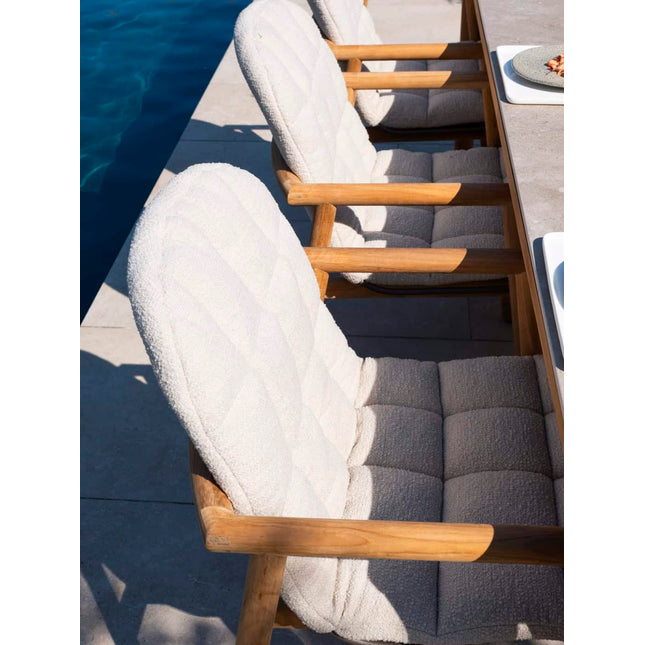 4 Seasons Outdoor Samos Essstuhl + Taste 4SO Corsica Tisch Kieselform Teak 240 cm