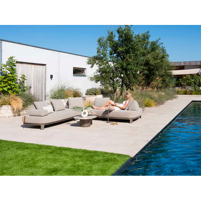 4 Seasons Outdoor Santorini Ecksofa + Sofie Kaffeetische