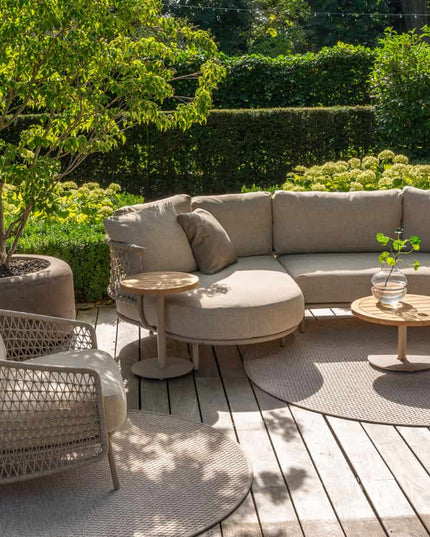 4 Seasons Outdoor Sardinia Chaise Lounge Sofa + Puccini Lounge Stuhl + Volta Couchtisch 80 Ø CM