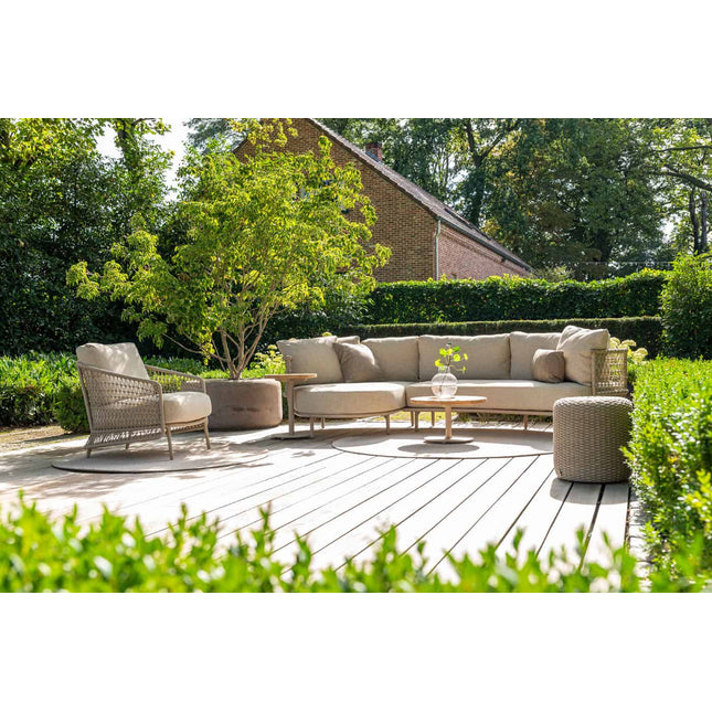 4 Seasons Outdoor Sardinia Chaise Lounge Sofa + Puccini Lounge Stuhl + Volta Couchtisch 80 Ø CM