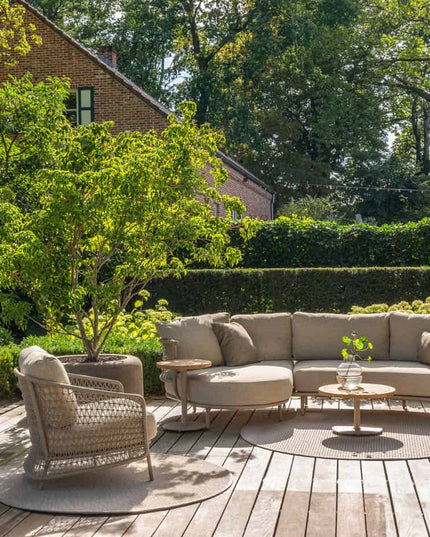 4 Seasons Outdoor Sardinia Chaise Lounge Sofa + Puccini Lounge Stuhl + Volta Couchtisch 80 Ø CM