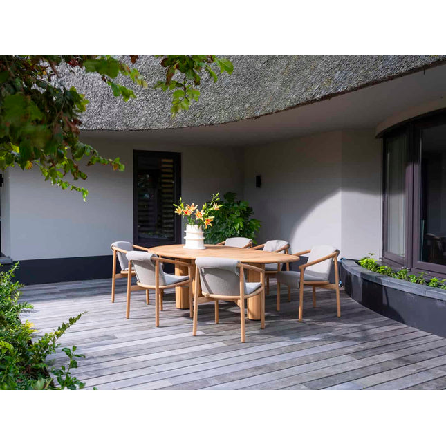 4 Seasons Outdoor Tess Dining + Taste 4SO Prado Teak Tabelle 130 Ø CM Teak -Basis