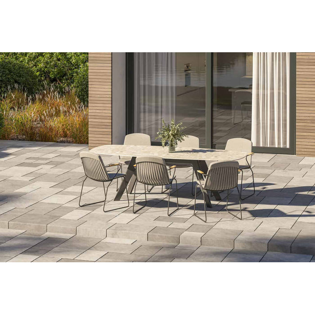 4 Seasons Outdoor Veneto Dining Anthrazit + Montana Tisch Barrel Keramik Terrazzo 240 x 103 cm